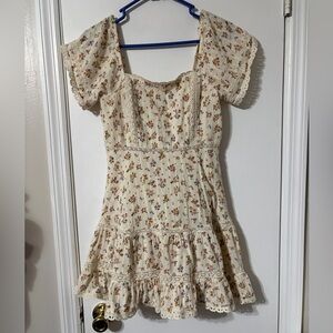 American Eagle beige Puff Sleeve Babydoll Mini Dress Floral size small